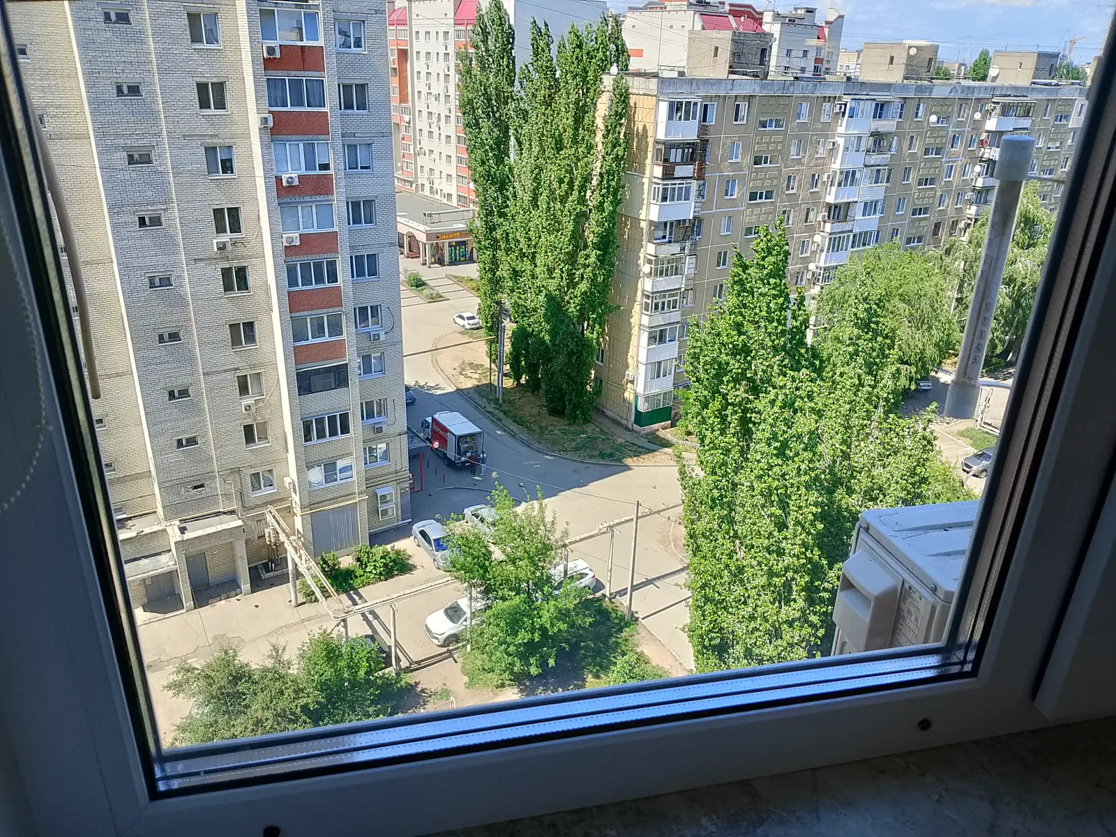 Дом — общий вид двора